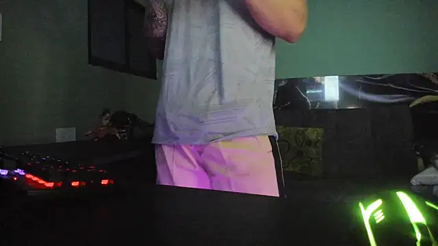 Snapshot of Sisoyalejo420 chatting on 02/03/26, 06:40 Sisoyalejo420 online show from 02/03/26, 06:40