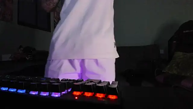 Snapshot of Sisoyalejo420 chatting on 02/04/26, 12:27 Sisoyalejo420 online show from 02/04/26, 12:27