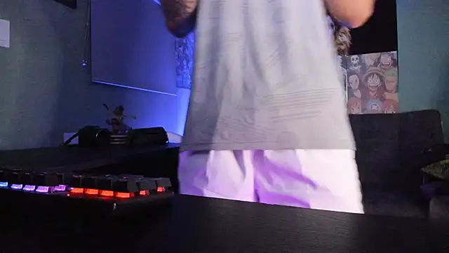 Snapshot of Sisoyalejo420 chatting on 02/21/26, 03:18 Sisoyalejo420 online show from 02/21/26, 03:18