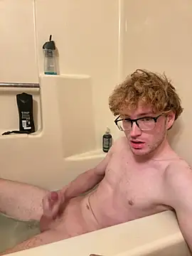 Snapshot of CreamyAustin chatting on 02/06/26, 01:32 CreamyAustin online show from 02/06/26, 01:32