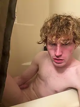 Snapshot of CreamyAustin chatting on 03/25/26, 12:38 CreamyAustin online show from 03/25/26, 12:38