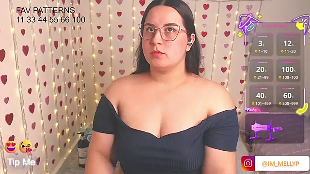 Snapshot of Mellyparker_ chatting on 04/23/26, 04:09 Mellyparker online show from 04/23/26, 04:09