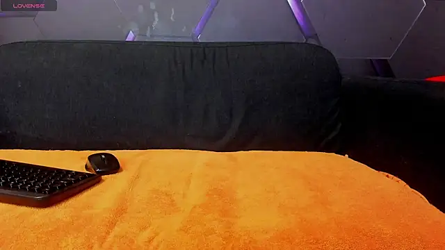 RileyLanna online show from 03/08/25, 09:39