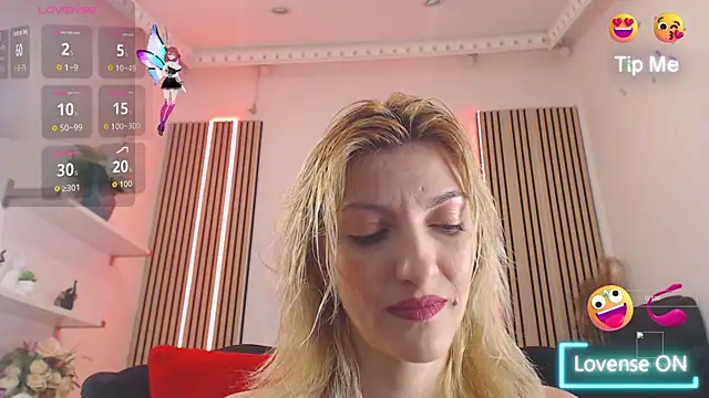 RileyLanna online show from 11/18/25, 03:56