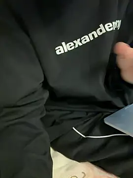 POCARI SWEAT online show from 04/01/26, 12:55