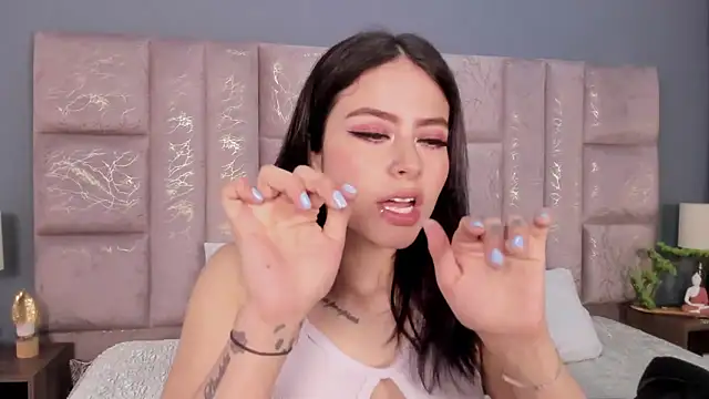 AnnieNasty online show from 10/19/25, 11:44