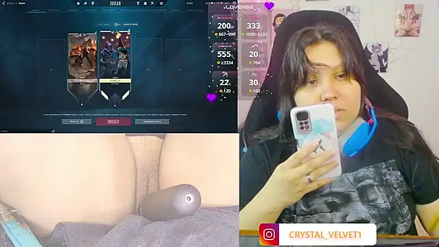 crystal7u7 online show from 10/28/25, 08:33