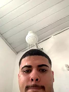 Snapshot of Casal_Safado_ chatting on 10/22/25, 04:51 Casal Safado  online show from 10/22/25, 04:51