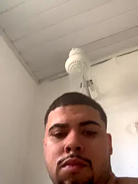 Snapshot of Casal_Safado_ chatting on 10/24/25, 05:31 Casal Safado  online show from 10/24/25, 05:31