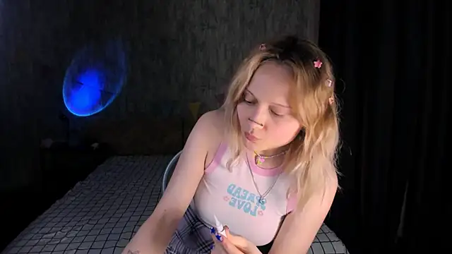 Snapshot of MariaMango chatting on 02/12/25, 10:59 MariaMango online show from 02/12/25, 10:59