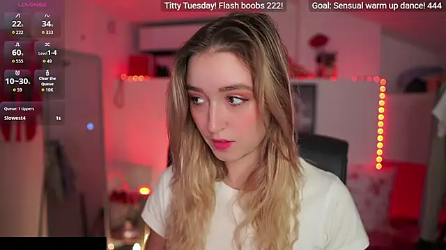 Alexis   Texas online show from 11/18/25, 02:32