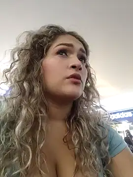 Sara smiiith211 online show from 12/22/24, 01:23