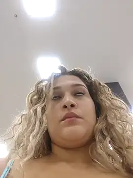 Sara smiiith211 online show from 02/12/25, 11:30