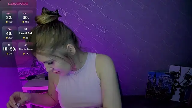 lily williamss online show from 04/11/26, 01:32