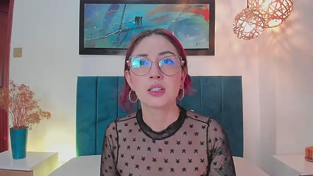 Emilywatsonn online show from 09/26/25, 12:25