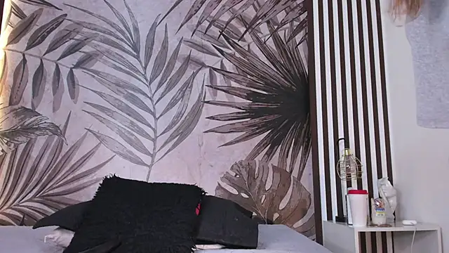 Samaantha-White online show from 02/22/25, 11:57