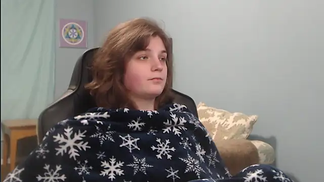 Snapshot of TreeJeanne chatting on 12/13/24, 04:05 TreeJeanne online show from 12/13/24, 04:05