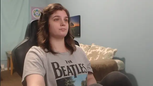 Snapshot of TreeJeanne chatting on 12/15/24, 03:31 TreeJeanne online show from 12/15/24, 03:31