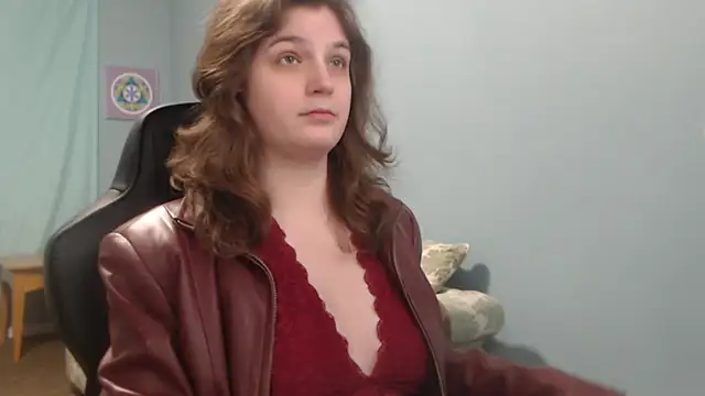 Snapshot of TreeJeanne chatting on 01/20/25, 02:36 TreeJeanne online show from 01/20/25, 02:36