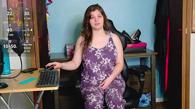 TreeJeanne online show from 11/12/25, 02:01