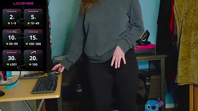 TreeJeanne online show from 12/19/25, 03:41