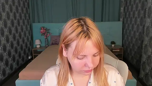 Stacy Luv online show from 09/20/25, 12:33