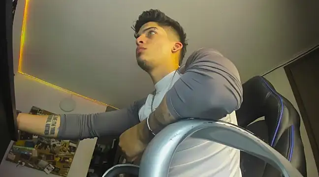 charlie hotxxx online show from 12/28/24, 03:15