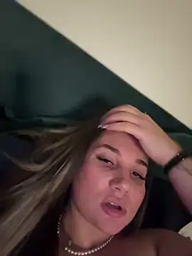 Snapshot of babyyboomm chatting on 01/29/25, 03:22 babyyboomm online show from 01/29/25, 03:22