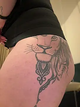 Snapshot of babyyboomm chatting on 02/06/25, 11:37 babyyboomm online show from 02/06/25, 11:37