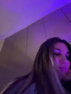 Snapshot of babyyboomm chatting on 02/14/25, 11:42 babyyboomm online show from 02/14/25, 11:42