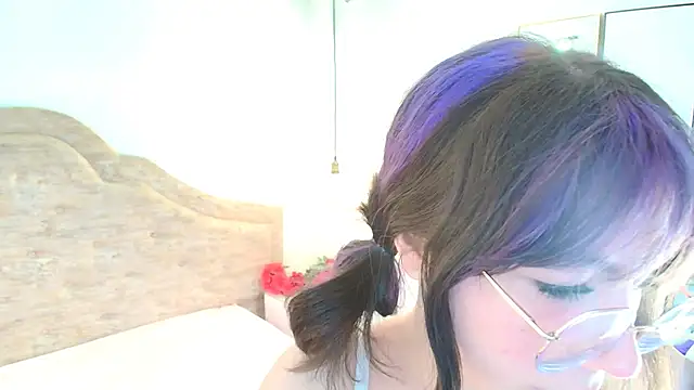 Snapshot of Purplee_Baby chatting on 01/03/25, 05:31 Purplee Baby online show from 01/03/25, 05:31
