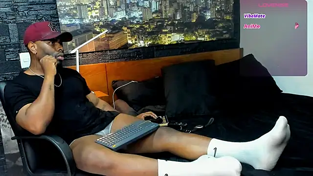 Snapshot of thomas_santtos1 chatting on 02/05/25, 12:31 thomas santtos1 online show from 02/05/25, 12:31