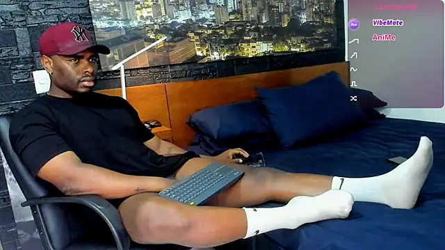 Snapshot of thomas_santtos1 chatting on 02/07/25, 01:11 thomas santtos1 online show from 02/07/25, 01:11