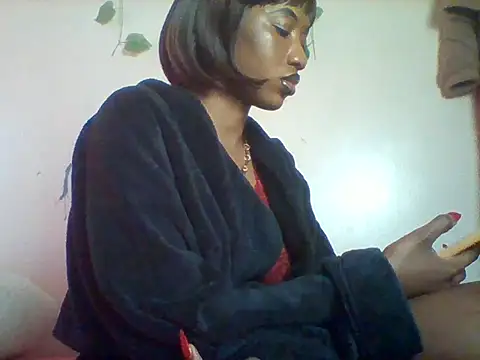 Snapshot of Queeen_model chatting on 06/25/26, 12:53 Queeen model online show from 06/25/26, 12:53