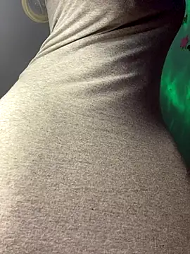 Cherrytowild online show from 10/30/25, 08:16