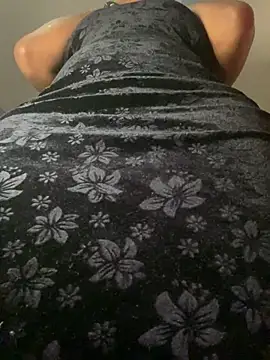 Cherrytowild online show from 11/04/25, 08:46