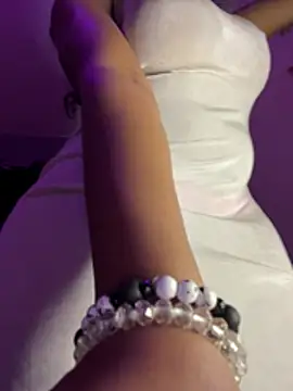 Cherrytowild online show from 01/10/26, 05:26