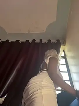 Snapshot of Cherrytowild chatting on 02/02/26, 06:45 Cherrytowild online show from 02/02/26, 06:45