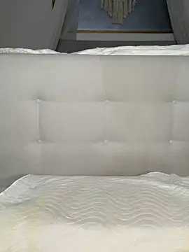 Snapshot of Busty-Ellie chatting on 01/13/25, 10:24 Busty-Ellie online show from 01/13/25, 10:24