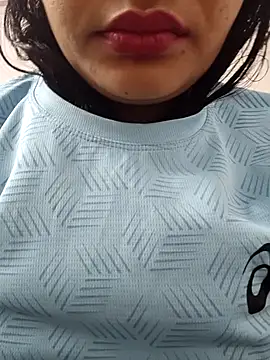 Aaradhya online show from 12/18/24, 01:26