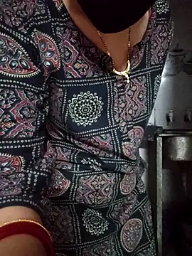 Aaradhya online show from 02/20/26, 01:02