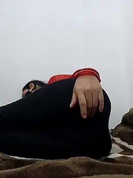 Aaradhya online show from 04/17/26, 12:57