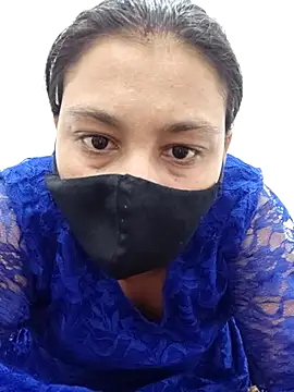 Snapshot of Aaradhya chatting on 07/12/26, 12:51 Aaradhya online show from 07/12/26, 12:51