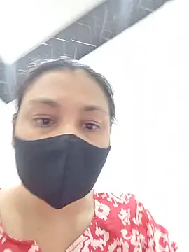 Snapshot of Aaradhya chatting on 07/14/26, 02:05 Aaradhya online show from 07/14/26, 02:05