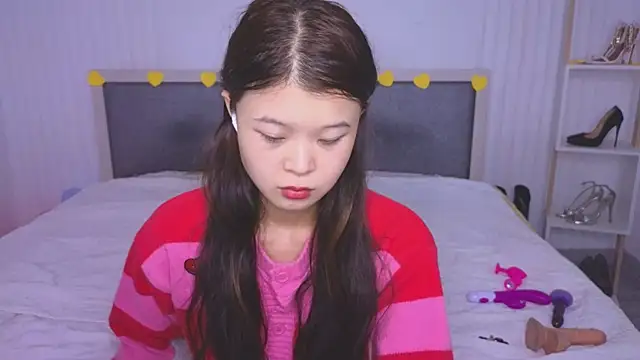 Snapshot of Tina_Kim_ chatting on 02/06/25, 07:45 Tina Kim online show from 02/06/25, 07:45