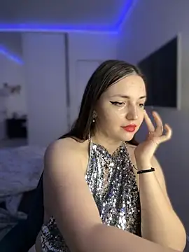 HoneySweetBee online show from 12/02/25, 11:45