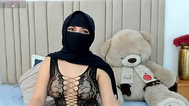 Snapshot of izadii chatting on 05/04/26, 06:48 izadii online show from 05/04/26, 06:48