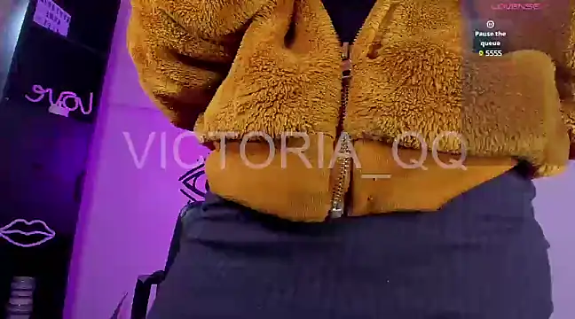 victoria qq online show from 12/01/24, 04:29