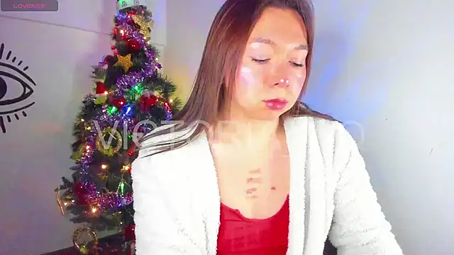victoria qq online show from 12/22/24, 04:17