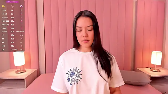 lexiethompson  online show from 03/13/26, 12:12